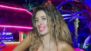 How to Get a Man! Besame Mucho Webseries Episode