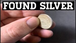 Coin roll hunting quarters for silver