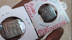 Silver square one rupee coin of akbar || mughal empire silver coins details