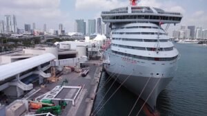 SCARLET LADY – CRUISE SHIP IN MIAMI ( 10 /04 /2020 )