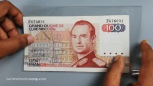 World Banknotes and Christmas Giveaways Packing and Shipped