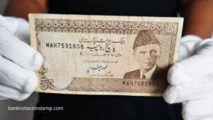 Pakistan old Currency Goes into Customers Collection