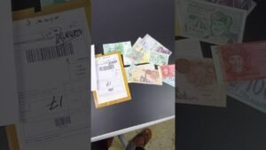 Banknotes Currency unboxed