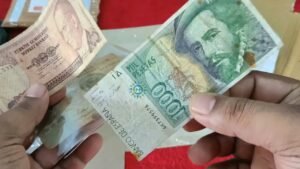 Unboxing Numismatics Packages