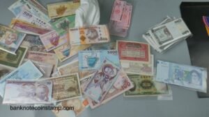 World Banknotes Collection ( New Stock in July)