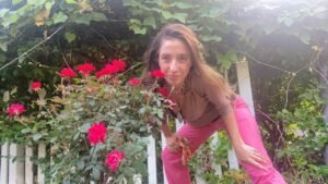 How to Plant Knockout Roses