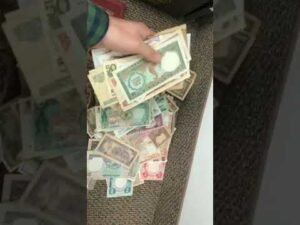 നോട്ടുകൾ തൂക്കി വാങ്ങിക്കുന്ന സ്ഥലങ്ങൾ …