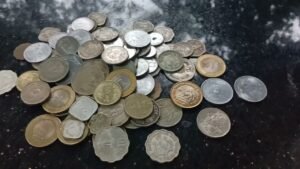 സൗജന്യമായി കിട്ടിയ നാണയ ശേഖരം.