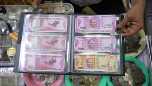 Coin Seller Shows his Rarest Indian Banknote Collection