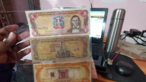 Dominican Republic old banknotes found in my collection