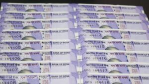 Indian 100 rupees banknotes – mahatma gandhi