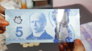 Canadian Banknotes | Canada 10 and 5 Dollar Banknotes | Banknotes collection